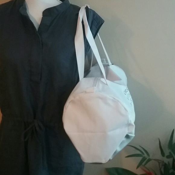 🆕Calvin Klein I'm Obsessed With My Stuff Bag - Picture 3 of 5